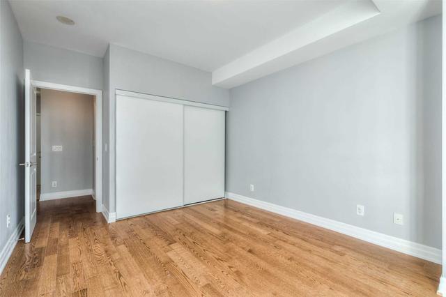 1202 - 500 St Clair Ave W, Condo with 2 bedrooms, 2 bathrooms and 1 parking in Toronto ON | Image 7