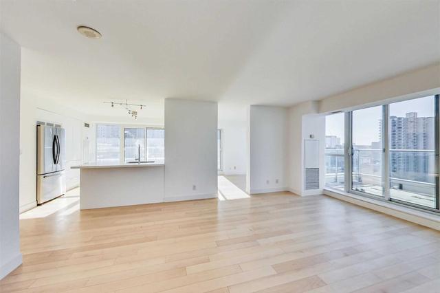 1510 - 96 St Patrick St, Condo with 2 bedrooms, 2 bathrooms and 1 parking in Toronto ON | Image 2