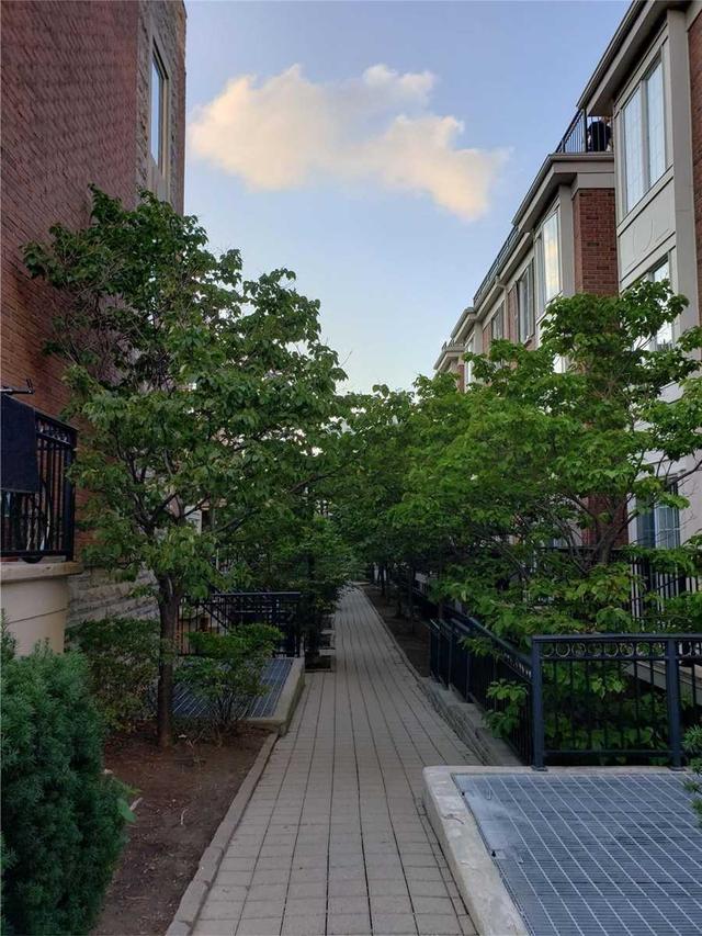 107 - 3 Everson Dr, Townhouse with 1 bedrooms, 1 bathrooms and 1 parking in Toronto ON | Image 8