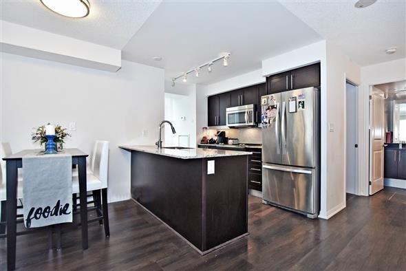 206 - 400 Adelaide St E, Condo with 2 bedrooms, 2 bathrooms and 1 parking in Toronto ON | Image 13