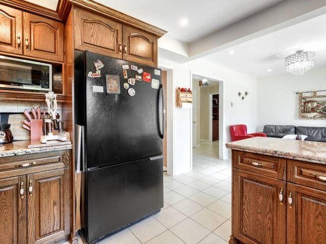 966 Silversmith Dr, House detached with 4 bedrooms, 4 bathrooms and 6 parking in Mississauga ON | Image 17