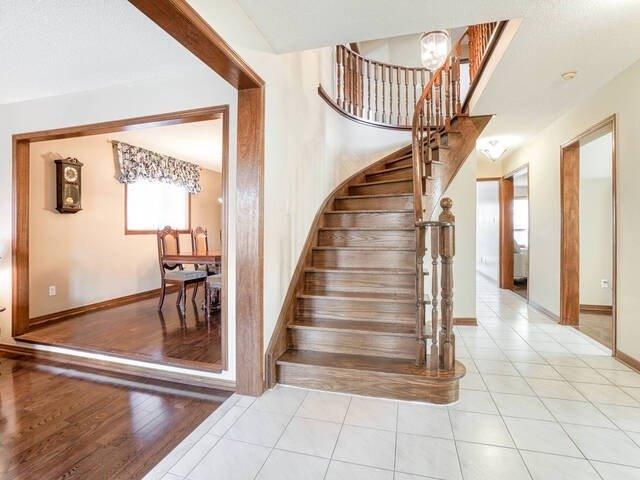 6331 Ormindale Way, House detached with 4 bedrooms, 4 bathrooms and 4 parking in Mississauga ON | Image 37