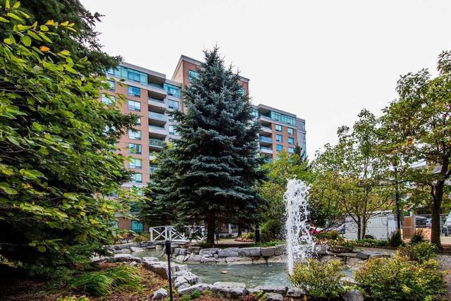 g69 - 123 Omni Dr, Condo with 2 bedrooms, 2 bathrooms and 2 parking in Toronto ON | Image 1