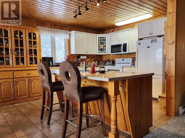 466 Grenfell Rd, House detached with 3 bedrooms, 2 bathrooms and null parking in Timiskaming, Unorganized, West Part ON | Image 15