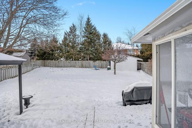 2308 Kawartha Heights Blvd, House detached with 3 bedrooms, 2 bathrooms and 3 parking in Peterborough ON | Image 20