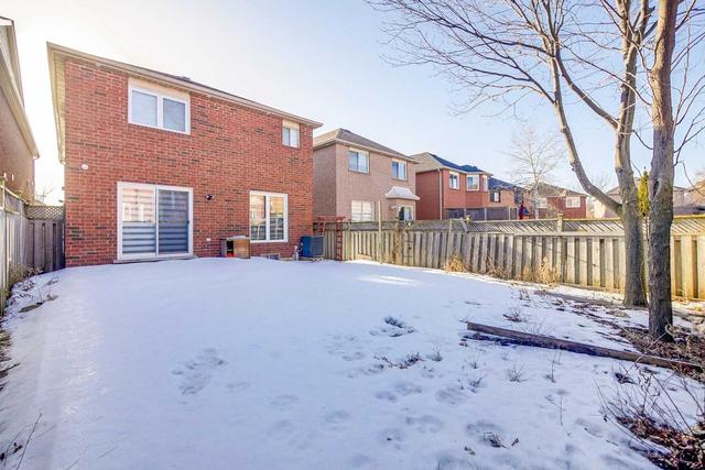 36 Forestgrove Circ, House detached with 3 bedrooms, 4 bathrooms and 6 parking in Brampton ON | Image 21