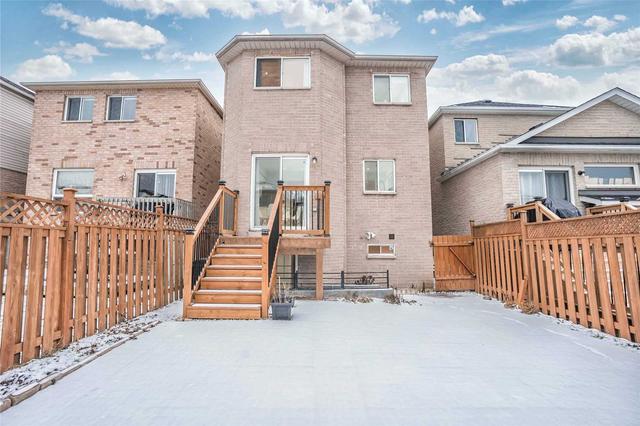 6 Perfitt Cres, House detached with 3 bedrooms, 4 bathrooms and 6 parking in Ajax ON | Image 35