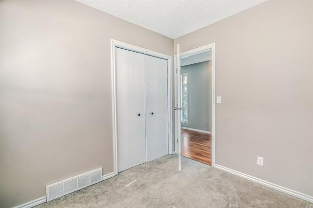 1601a 42 Street Sw, House detached with 4 bedrooms, 2 bathrooms and null parking in Calgary AB | Image 25