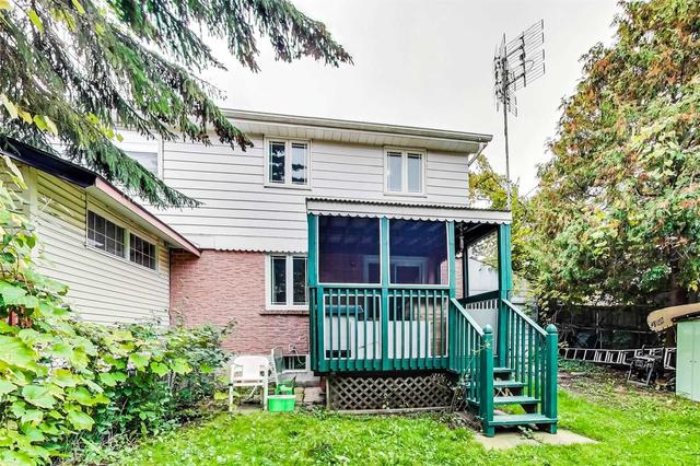 84 Trott Sq, House semidetached with 3 bedrooms, 2 bathrooms and 3 parking in Toronto ON | Image 18