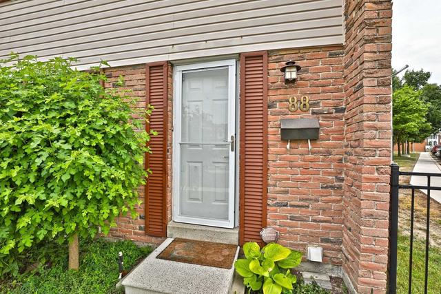 88 - 900 Central Park Dr, Townhouse with 3 bedrooms, 2 bathrooms and 1 parking in Brampton ON | Image 22