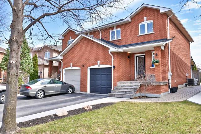 37 Corkwood Cres, House semidetached with 3 bedrooms, 3 bathrooms and 3 parking in Vaughan ON | Card Image