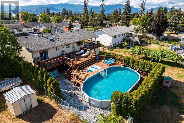 4479 Wasilow Road, House detached with 4 bedrooms, 2 bathrooms and 5 parking in Kelowna BC | Image 2