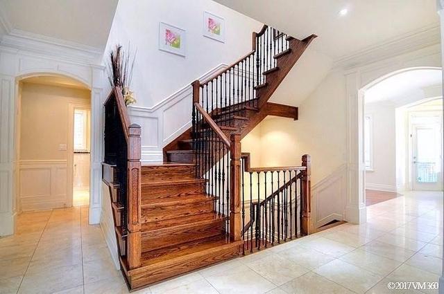 33 Bevdale Rd, House detached with 5 bedrooms, 8 bathrooms and 2 parking in Toronto ON | Image 3