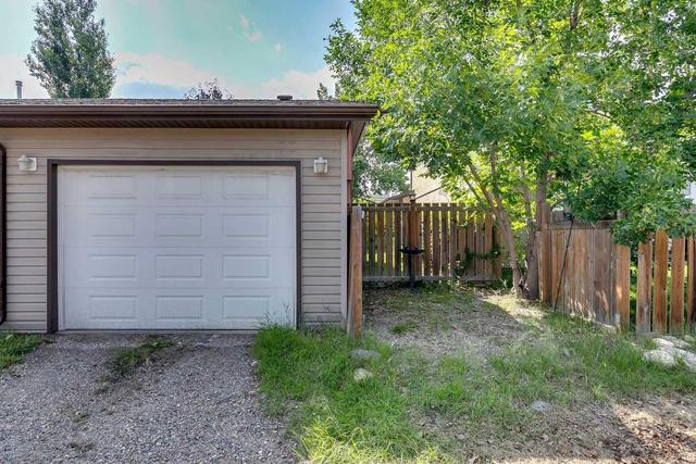6924 Coach Hill Road Sw, Home with 3 bedrooms, 1 bathrooms and 1 parking in Calgary AB | Image 33