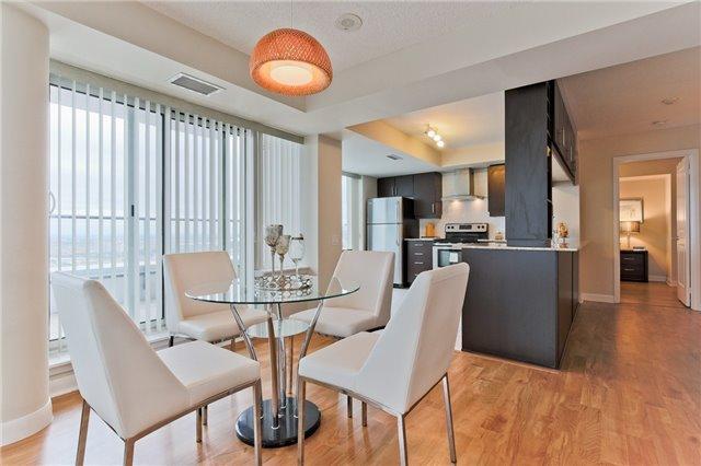 lph07 - 25 Town Centre Crt, Condo with 2 bedrooms, 2 bathrooms and 1 parking in Toronto ON | Image 10