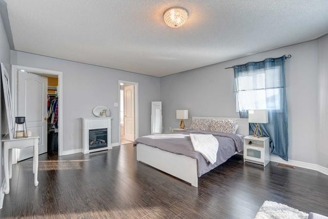 17 Brockman Cres, House detached with 4 bedrooms, 4 bathrooms and 6 parking in Ajax ON | Image 13