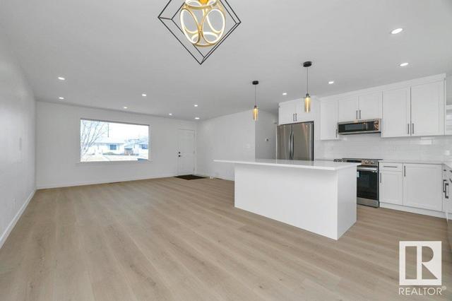 9311 129b Av Nw, House detached with 5 bedrooms, 2 bathrooms and 4 parking in Edmonton AB | Image 10