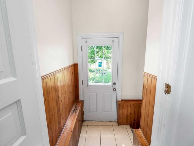 114 Pitt Ave, House detached with 2 bedrooms, 2 bathrooms and 2 parking in Toronto ON | Image 10