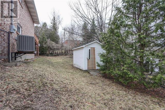 837 Connaught Avenue, House detached with 4 bedrooms, 2 bathrooms and null parking in Greater Sudbury ON | Image 55