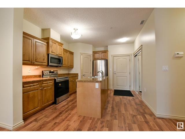 104 - 9820 165 St Nw, Condo with 2 bedrooms, 2 bathrooms and 1 parking in Edmonton AB | Image 4