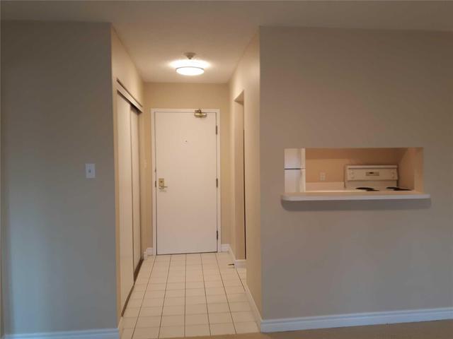 415 - 193 Lake Driveway Dr W, Condo with 2 bedrooms, 2 bathrooms and 1 parking in Ajax ON | Image 7
