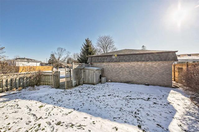 230 Mackenzie St, House detached with 3 bedrooms, 2 bathrooms and 5 parking in New Tecumseth ON | Image 16