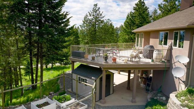 200 Sasquatch Trail, House detached with 3 bedrooms, 2 bathrooms and 4 parking in Okanagan Similkameen A BC | Image 38