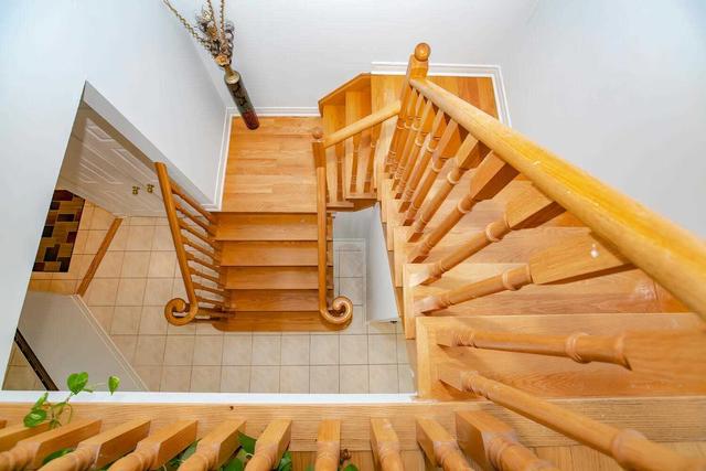 5172 Dubonet Dr, House detached with 4 bedrooms, 4 bathrooms and 4 parking in Mississauga ON | Image 18