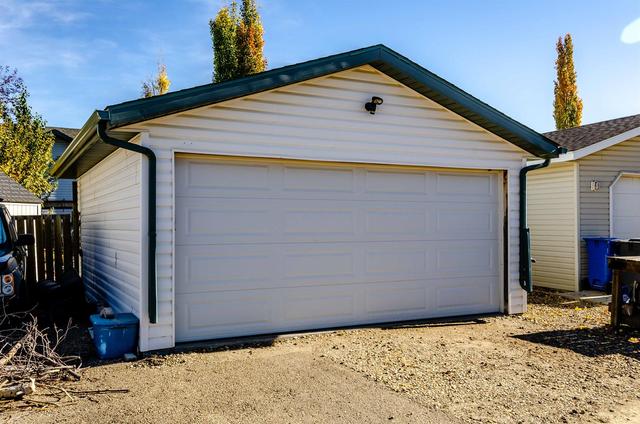 10 Ladwig Close, House detached with 3 bedrooms, 2 bathrooms and 2 parking in Red Deer County AB | Image 30