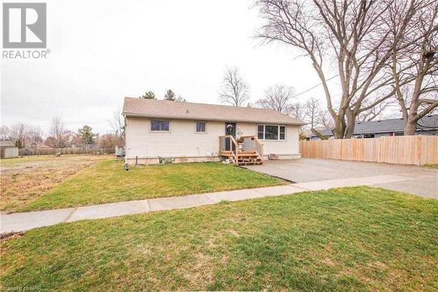 7631 Wayne St, House detached with 3 bedrooms, 1 bathrooms and 4 parking in Niagara Falls ON | Image 7