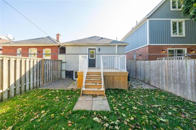 137 Gage Avenue N, House detached with 3 bedrooms, 2 bathrooms and null parking in Hamilton ON | Image 37