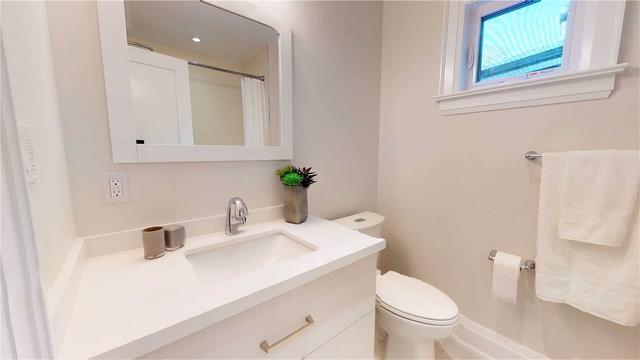 538 Quebec Ave, House semidetached with 3 bedrooms, 3 bathrooms and 2 parking in Toronto ON | Image 31