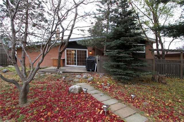 1018 Orcades Cres, House detached with 3 bedrooms, 4 bathrooms and 4 parking in Mississauga ON | Image 17