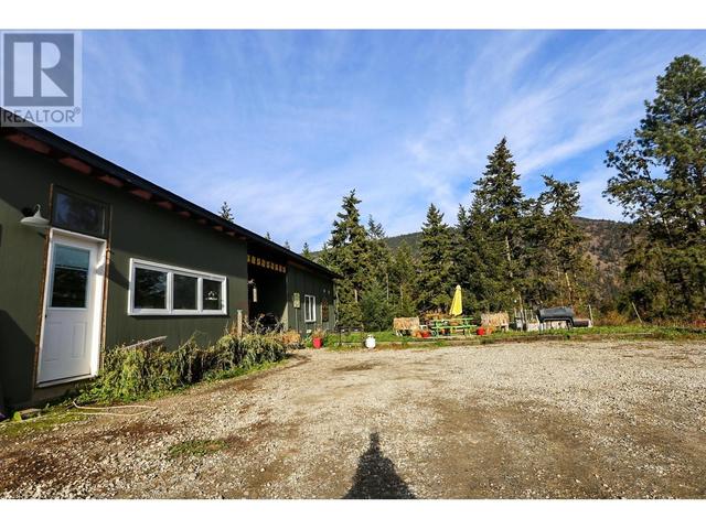 4598 Cedar Hill Road, House detached with 5 bedrooms, 2 bathrooms and 2 parking in Columbia Shuswap D BC | Image 48