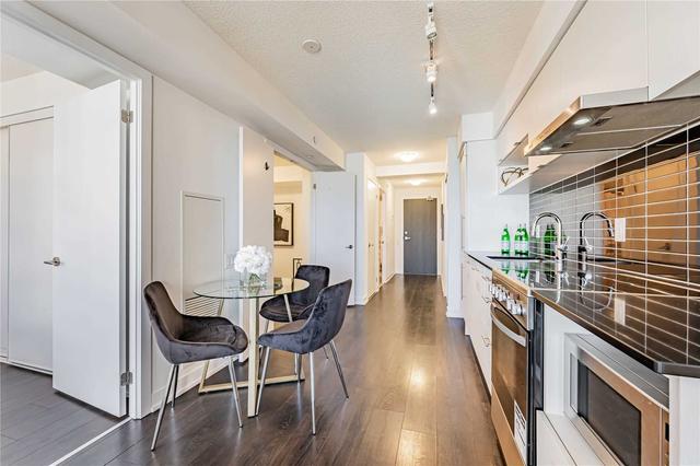 1409 - 365 Church St, Condo with 1 bedrooms, 1 bathrooms and 0 parking in Toronto ON | Image 2