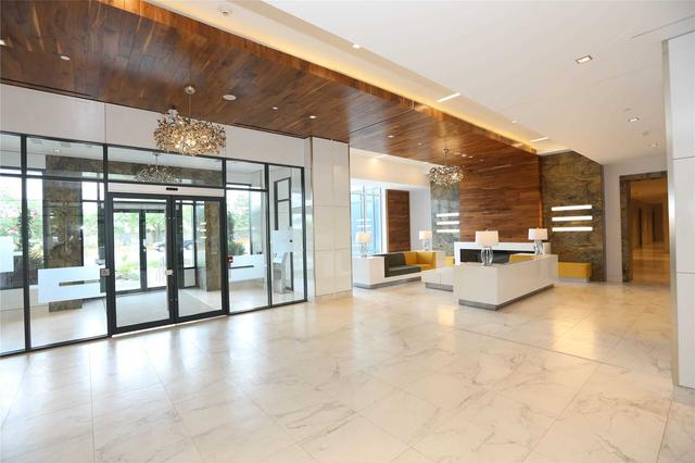 1202 - 7890 Bathurst St, Condo with 1 bedrooms, 2 bathrooms and 1 parking in Vaughan ON | Image 5