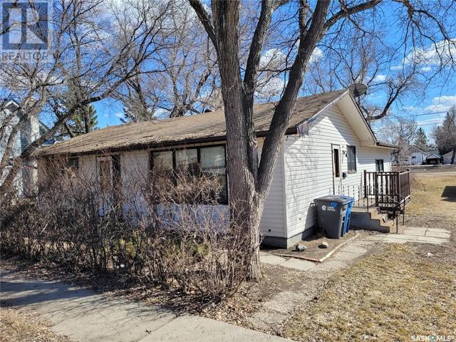 215 Gastle Street, House detached with 2 bedrooms, 1 bathrooms and null parking in Strasbourg SK | Image 4