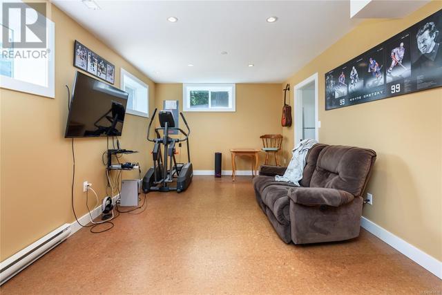 1962 Richardson Ave, House detached with 4 bedrooms, 2 bathrooms and 6 parking in Comox BC | Image 31
