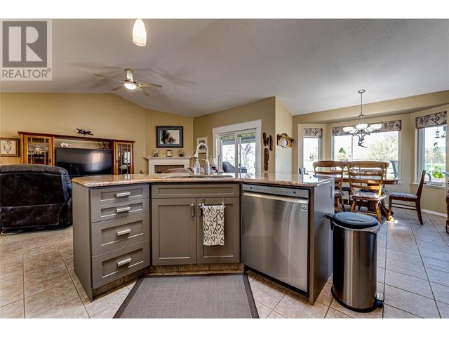 648 6th Avenue, House detached with 3 bedrooms, 2 bathrooms and 5 parking in Okanagan (Part) 1 BC | Image 7