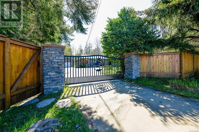 1787 Ryan Rd E, House detached with 3 bedrooms, 2 bathrooms and 6 parking in Comox Valley B (Lazo North) BC | Image 64