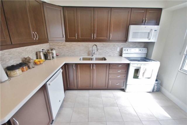 83 - 661 Childs Dr, Townhouse with 3 bedrooms, 2 bathrooms and 1 parking in Milton ON | Image 12