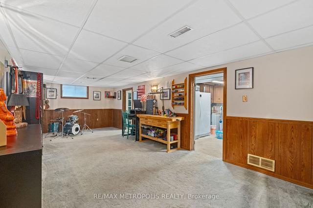 1953 Lakeshore Rd, House detached with 4 bedrooms, 2 bathrooms and 3 parking in Sarnia ON | Image 16