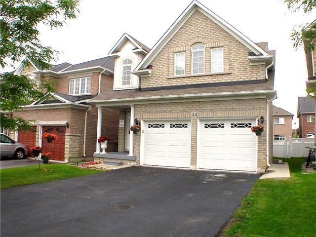 44 Fountainview Way, House detached with 4 bedrooms, 4 bathrooms and 4 parking in Brampton ON | Image 1