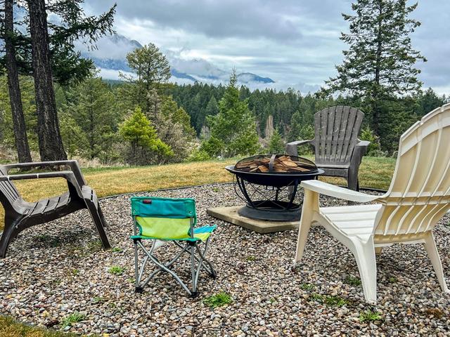43 - 4868 Riverview Drive, House detached with 2 bedrooms, 2 bathrooms and 6 parking in East Kootenay G BC | Image 10
