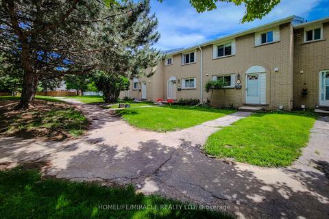 26 - 62 Riverdale Dr, Townhouse with 3 bedrooms, 2 bathrooms and 1 parking in Hamilton ON | Card Image