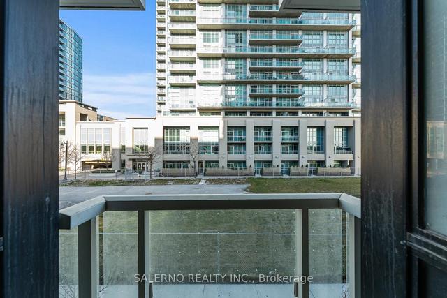 111 - 251 Manitoba St, Townhouse with 2 bedrooms, 2 bathrooms and 1 parking in Toronto ON | Image 14