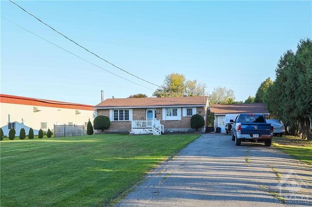 19178 Hay Road, House detached with 2 bedrooms, 1 bathrooms and 16 parking in South Glengarry ON | Image 21