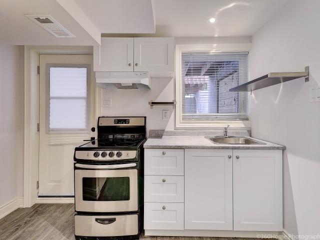 208 Gooch Ave, House semidetached with 3 bedrooms, 3 bathrooms and 4 parking in Toronto ON | Image 9