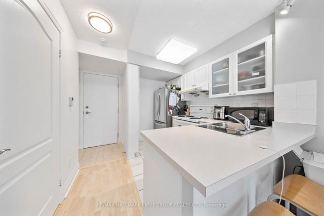 413 - 188 Doris Ave, Condo with 1 bedrooms, 2 bathrooms and 1 parking in Toronto ON | Image 27