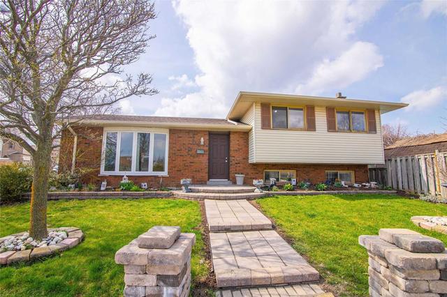 344 East 24th St, House detached with 3 bedrooms, 2 bathrooms and 2 parking in Hamilton ON | Image 1
